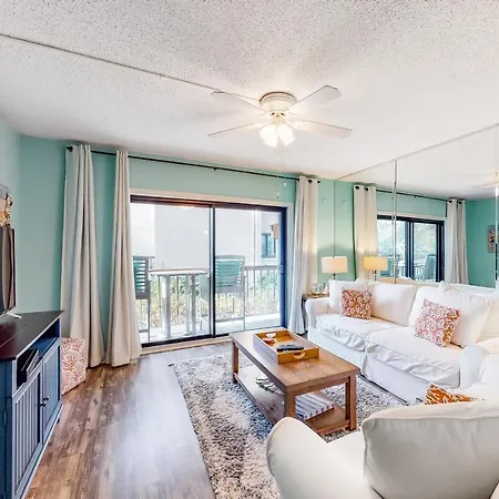 Island Club Condos 3